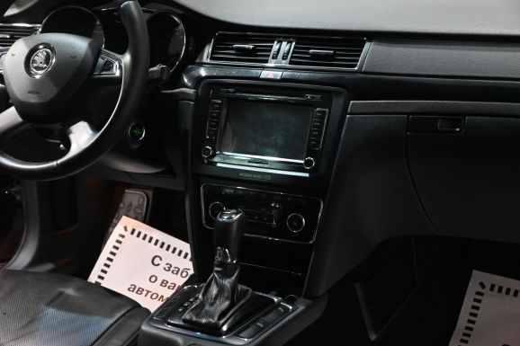 Skoda Superb, 2.0 л, Робот, 2013 фото 12