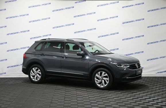 Volkswagen Tiguan, 2.0 л, Робот, 2020 фото 5