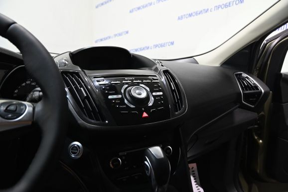 Ford Kuga, 2.0 л, Робот, 2013 фото 2