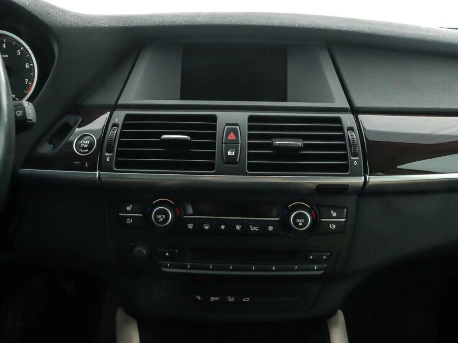 BMW X6, 3.0 л, АТ, 2013 фото 14