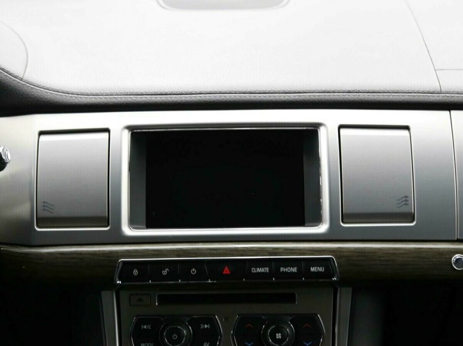 Jaguar XF, 2.0 л, АТ, 2015 фото 2