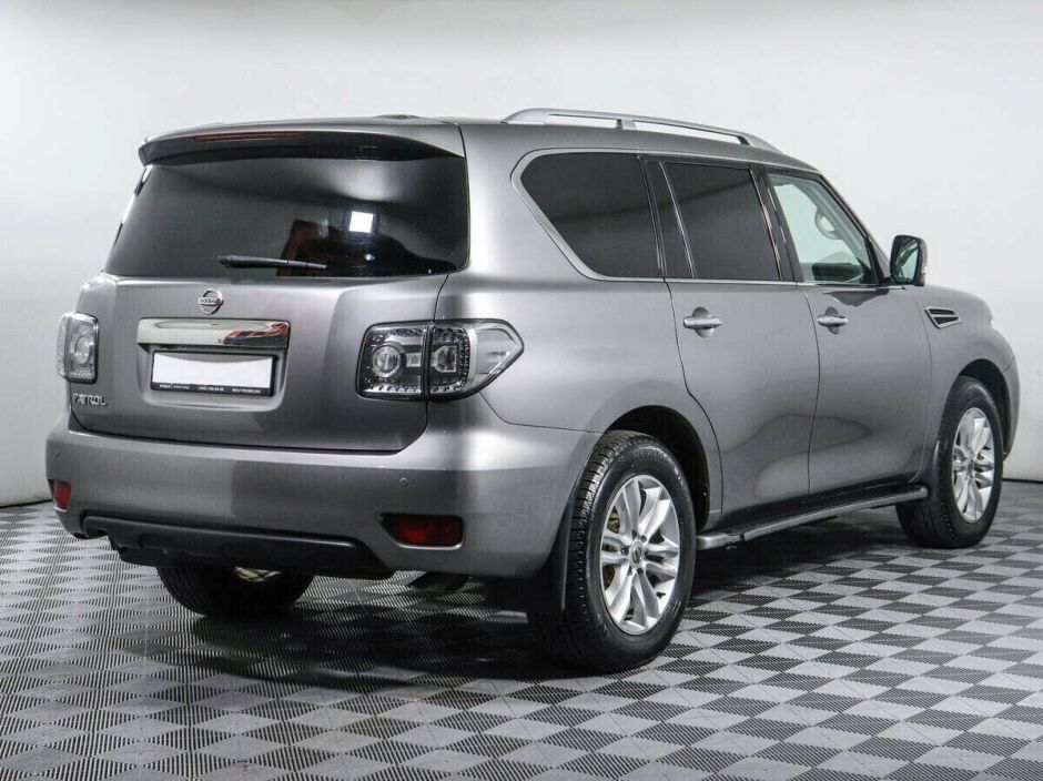 Nissan Patrol, 5.6 л, АТ, 2010 фото 6