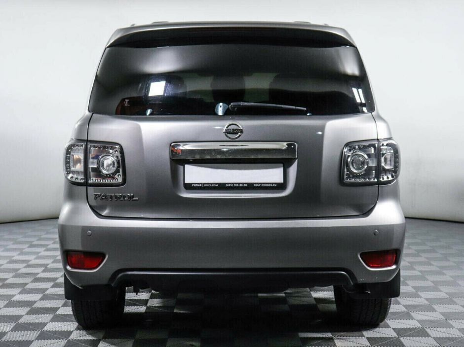 Nissan Patrol, 5.6 л, АТ, 2010 фото 7