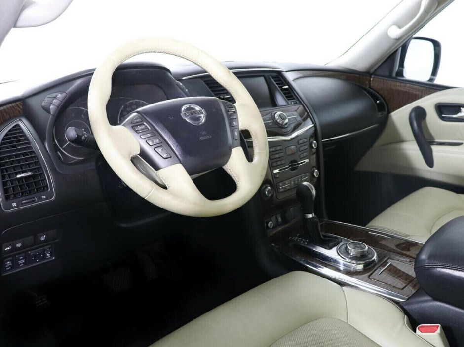Nissan Patrol, 5.6 л, АТ, 2010 фото 11