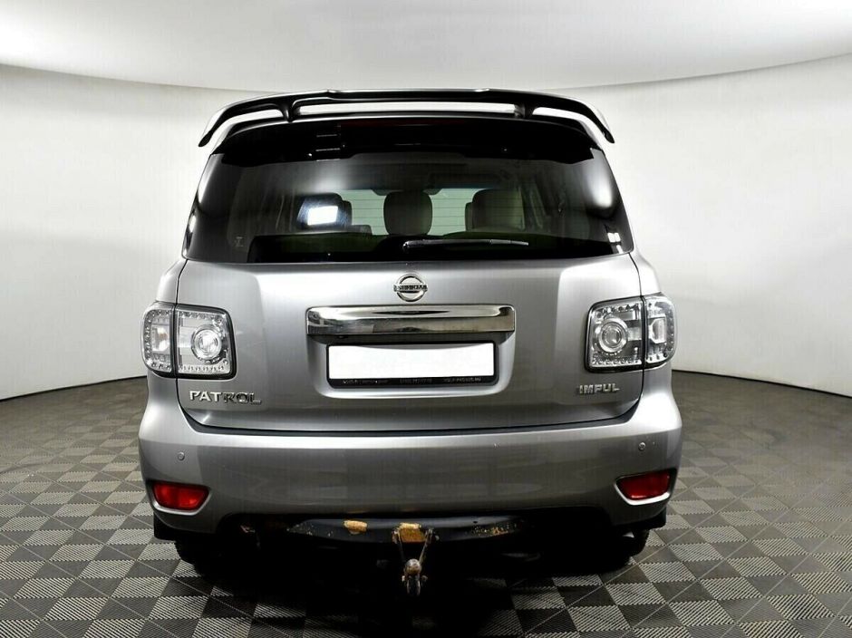 Nissan Patrol, 5.6 л, АТ, 2011 фото 7