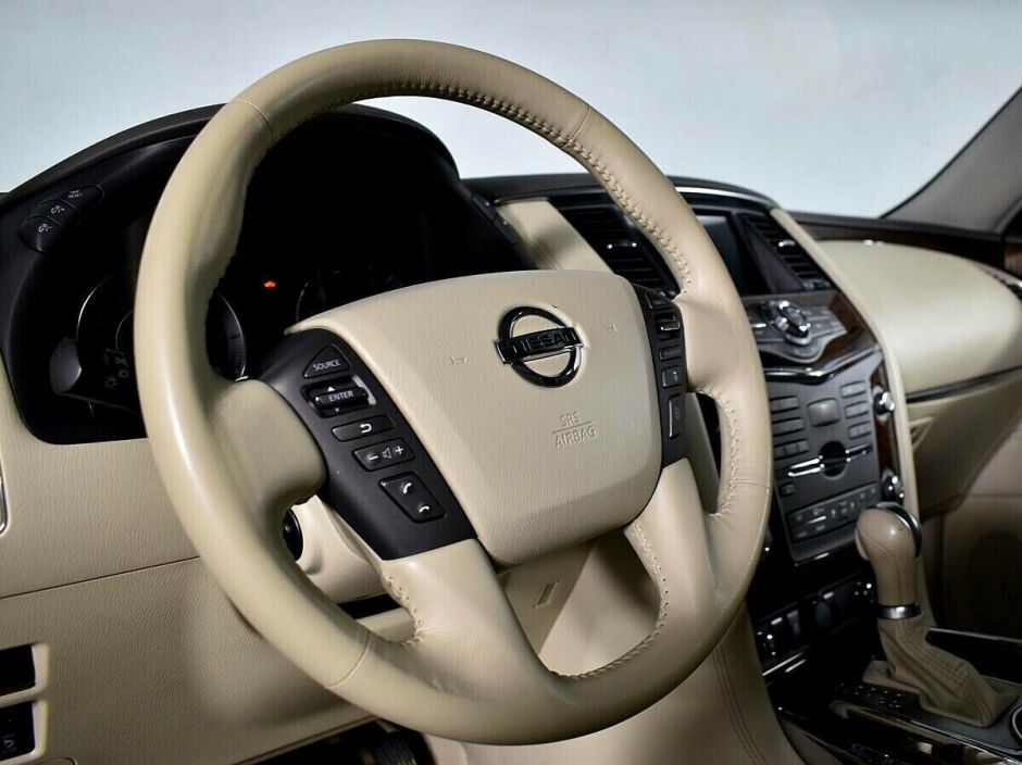 Nissan Patrol, 5.6 л, АТ, 2011 фото 11