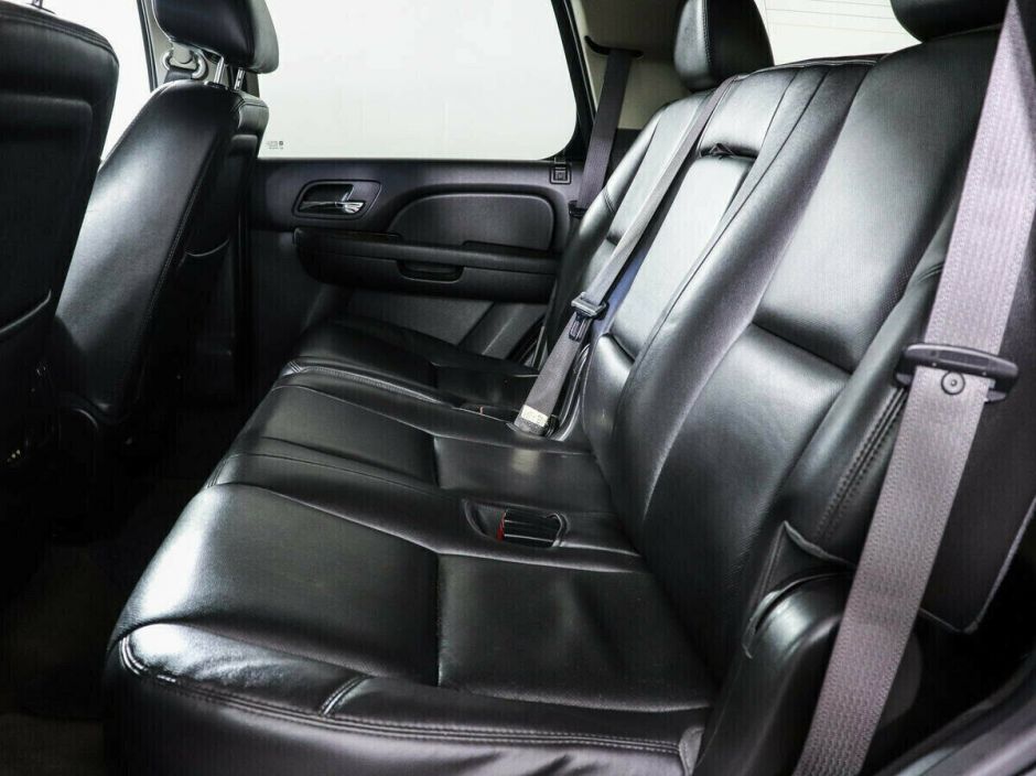 Chevrolet Tahoe, 5.3 л, АТ, 2012 фото 2