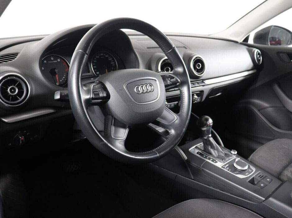 Audi A3, 1.2 л, Робот, 2015 фото 11