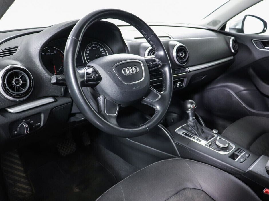 Audi A3, 1.4 л, Робот, 2014 фото 11