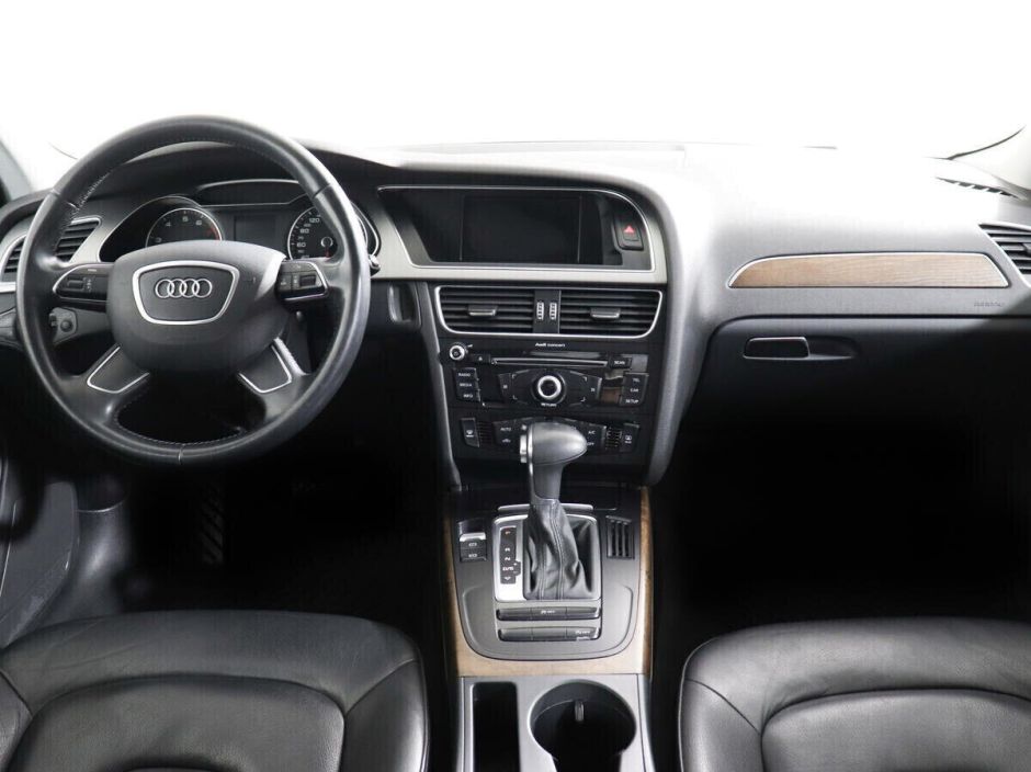 Audi A4, 1.8 л, Вариатор, 2015 фото 11