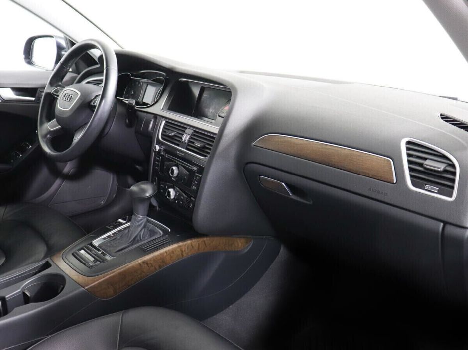 Audi A4, 1.8 л, Вариатор, 2015 фото 2
