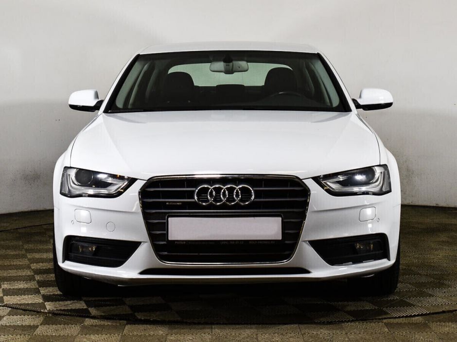 Audi A4, 2.0 л, Робот, 2011 фото 7