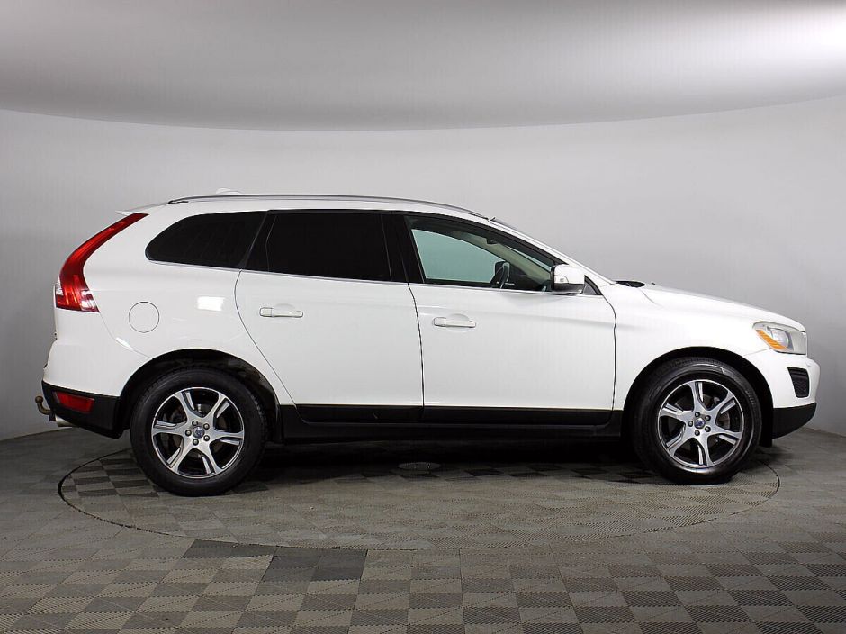 Volvo XC60 Momentum, 2.4 л, АТ, 2013 фото 8
