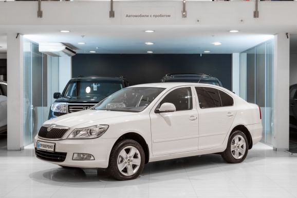 Skoda Octavia, АТ, 2012 фото 3