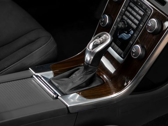 Volvo S60, Робот, 2012 фото 14