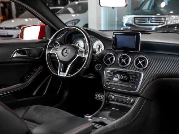 Mercedes-Benz A-класс, Робот, 2014 фото 7
