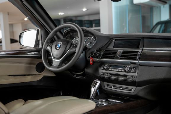 BMW X5, АТ, 2012 фото 7