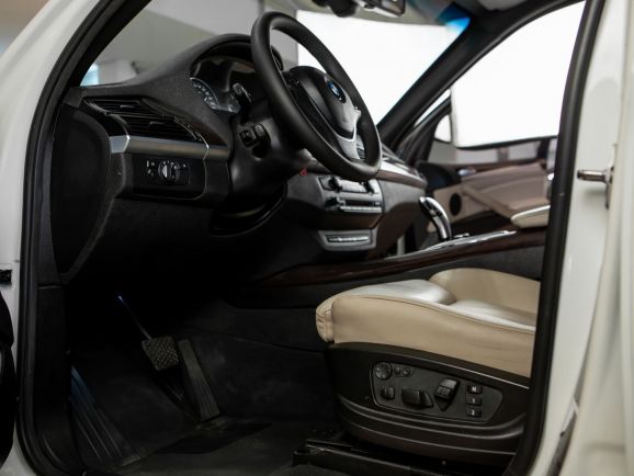 BMW X5, АТ, 2012 фото 8