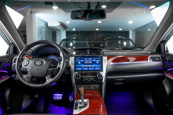 Toyota Camry, АТ, 2012 фото 9