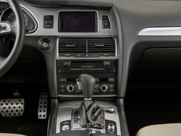 Audi Q7, АТ, 2010 фото 22