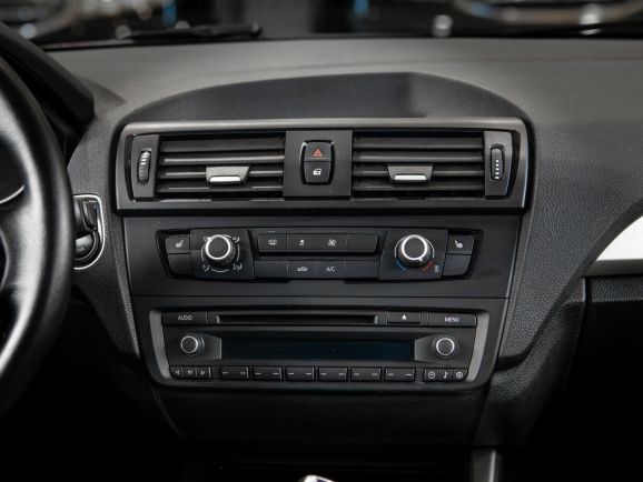 BMW 1 серия, АТ, 2012 фото 11