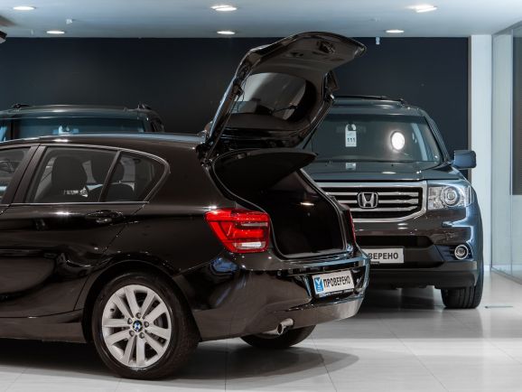 BMW 1 серия, АТ, 2012 фото 1