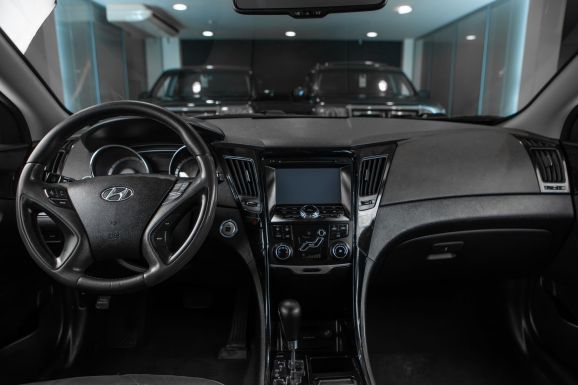 Hyundai Sonata, АТ, 2010 фото 11