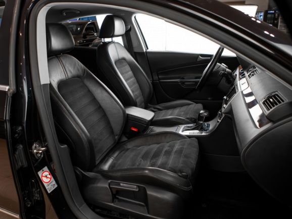 Volkswagen Passat, Робот, 2010 фото 16