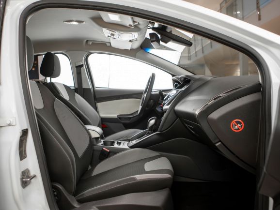 Ford Focus, Робот, 2011 фото 13