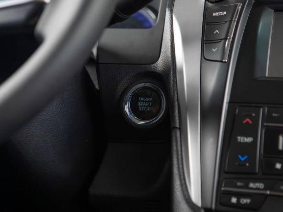 Toyota Camry, АТ, 2016 фото 14