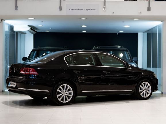 Volkswagen Passat, Робот, 2011 фото 4