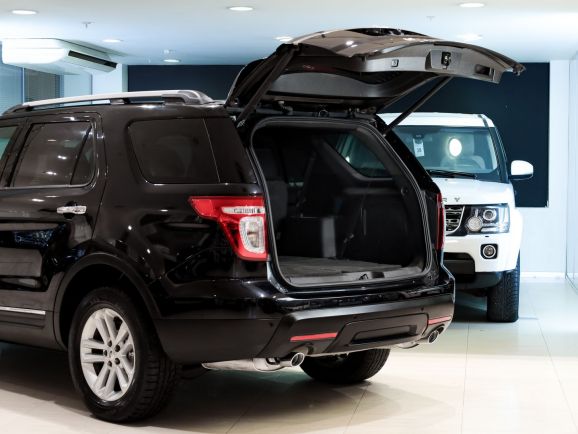 Ford Explorer, АТ, 2013 фото 1