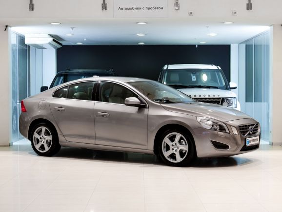 Volvo S60, Робот, 2012 фото 5