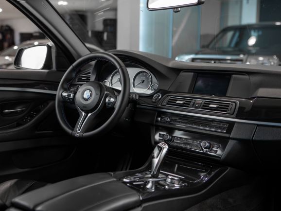 BMW 5 серия, АТ, 2012 фото 7