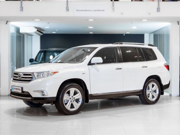 Toyota Highlander, АТ, 2012 фото 3