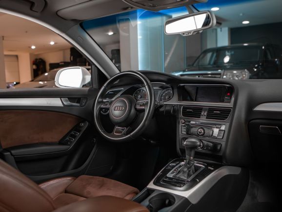 Audi A4, Вариатор, 2013 фото 7