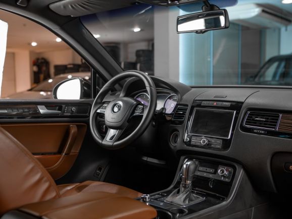 Volkswagen Touareg, АТ, 2013 фото 7