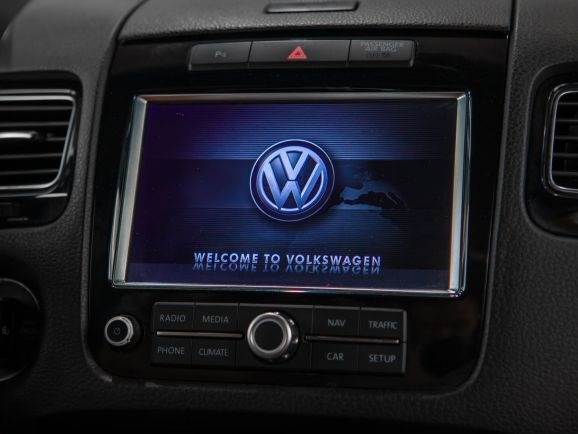 Volkswagen Touareg, АТ, 2013 фото 15