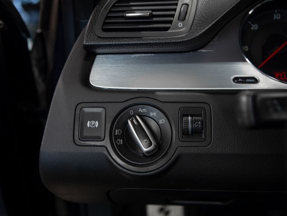 Volkswagen Passat, Робот, 2008 фото 8