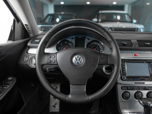 Volkswagen Passat, Робот, 2008 фото 9