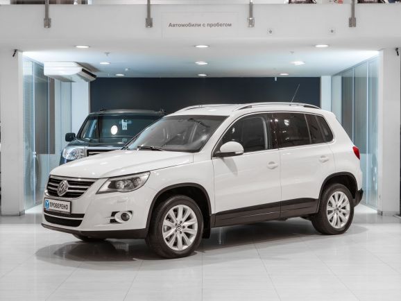 Volkswagen Tiguan, АТ, 2010 фото 3