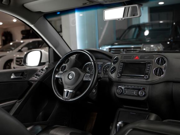 Volkswagen Tiguan, АТ, 2010 фото 7
