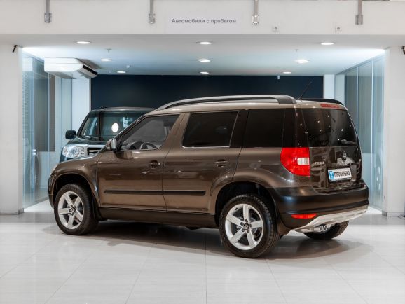 Skoda Yeti, Робот, 2012 фото 6