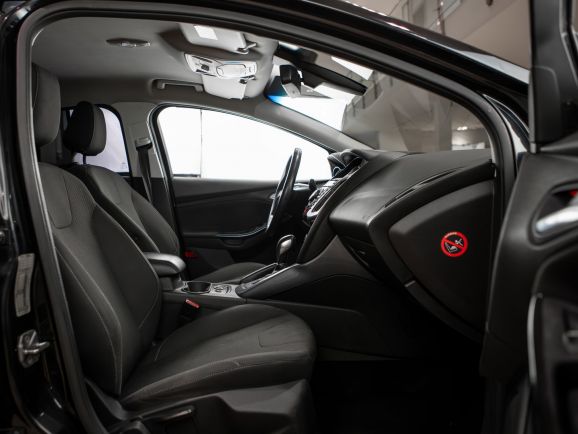 Ford Focus, Робот, 2013 фото 13
