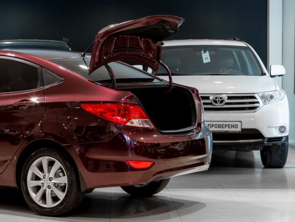 Hyundai Solaris, АТ, 2011 фото 1