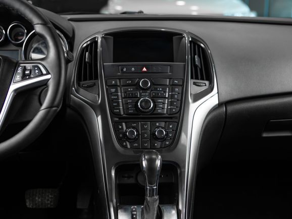 Opel Astra, АТ, 2013 фото 10