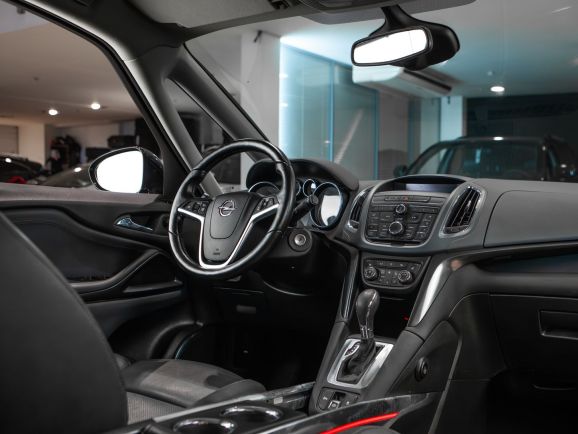 Opel Zafira, АТ, 2013 фото 7