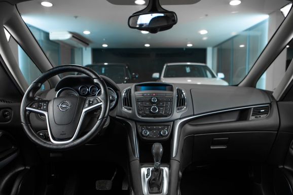 Opel Zafira, АТ, 2013 фото 12