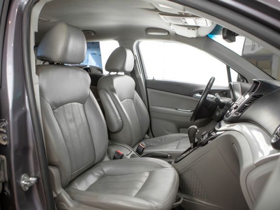 Chevrolet Orlando, АТ, 2012 фото 2