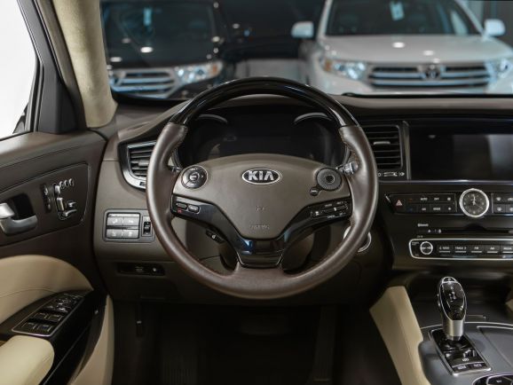 Kia Quoris, АТ, 2013 фото 17